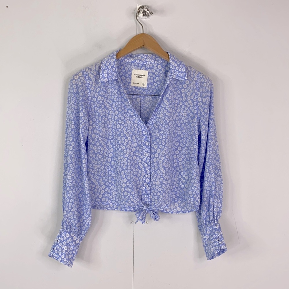 Abercrombie Tie Waist Button Down Casual Blouse